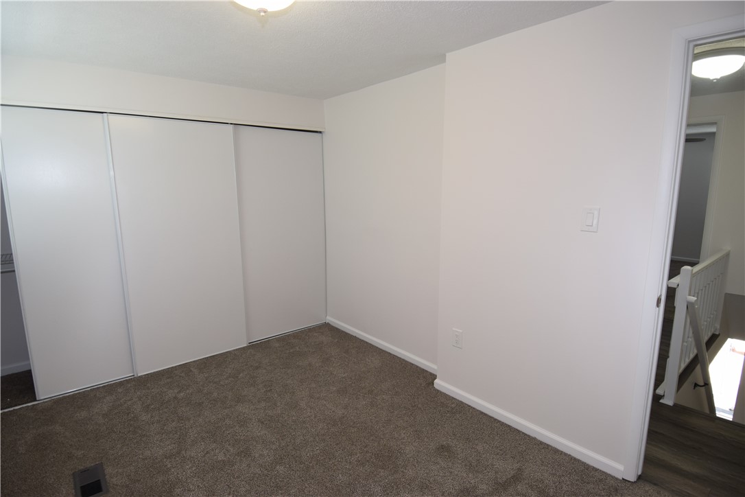 7005 Lafayette Square