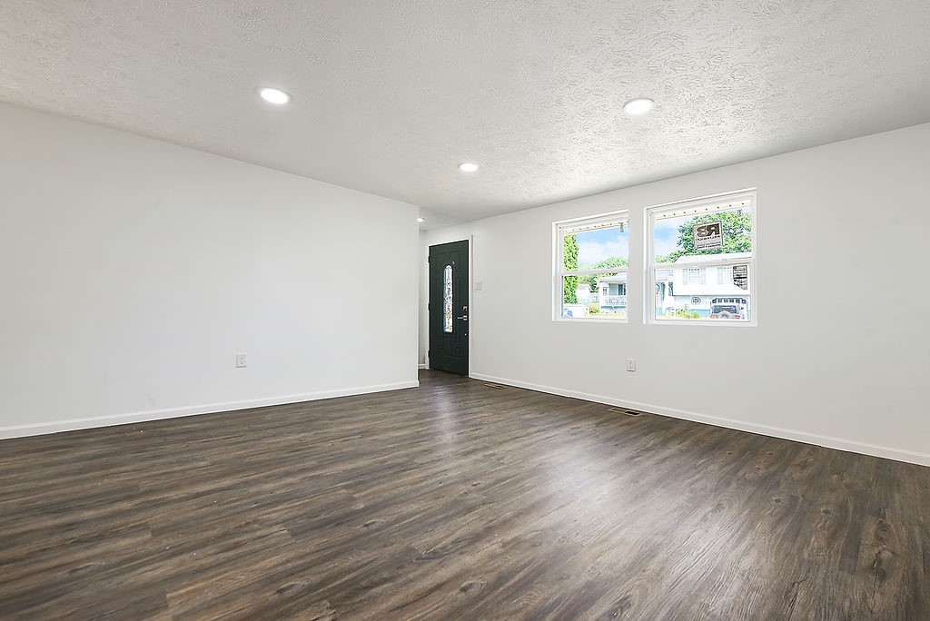 3245 Bradbury Drive