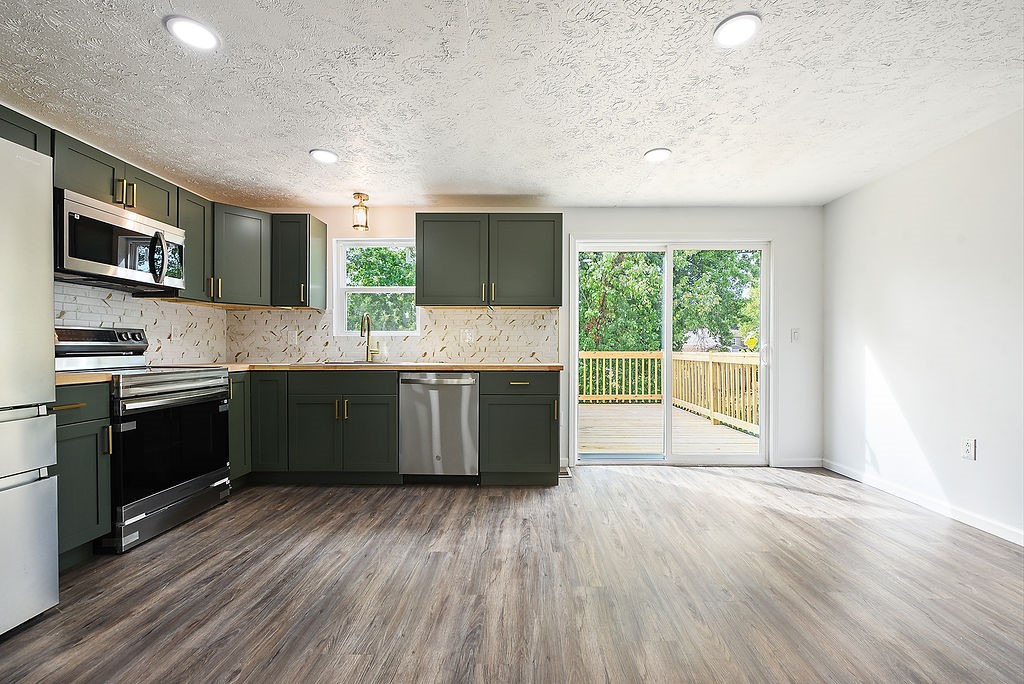 3245 Bradbury Drive