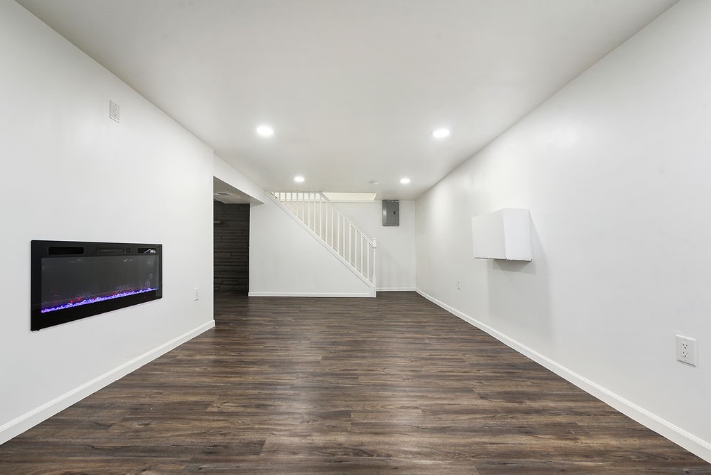 3245 Bradbury Drive