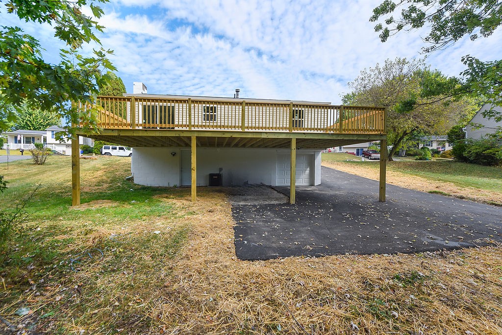 3245 Bradbury Drive