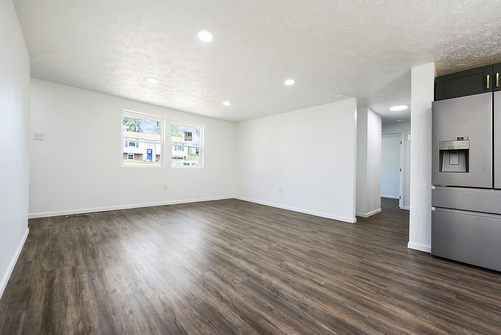 3245 Bradbury Drive