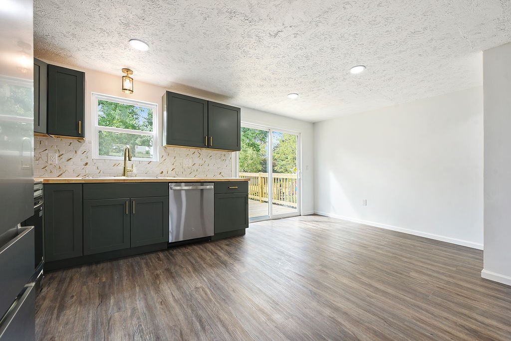 3245 Bradbury Drive