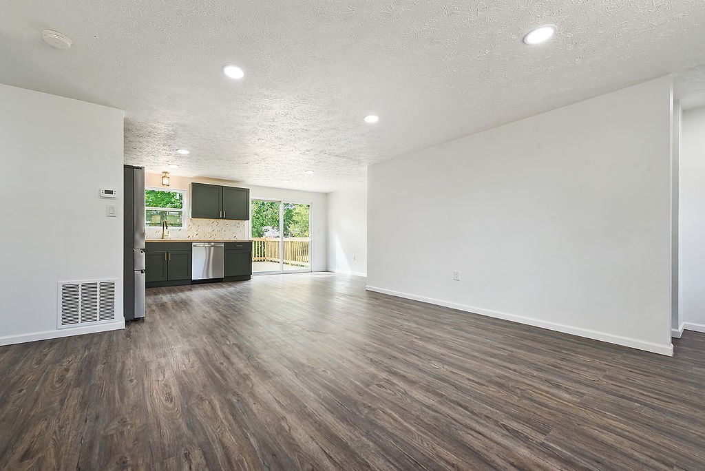 3245 Bradbury Drive