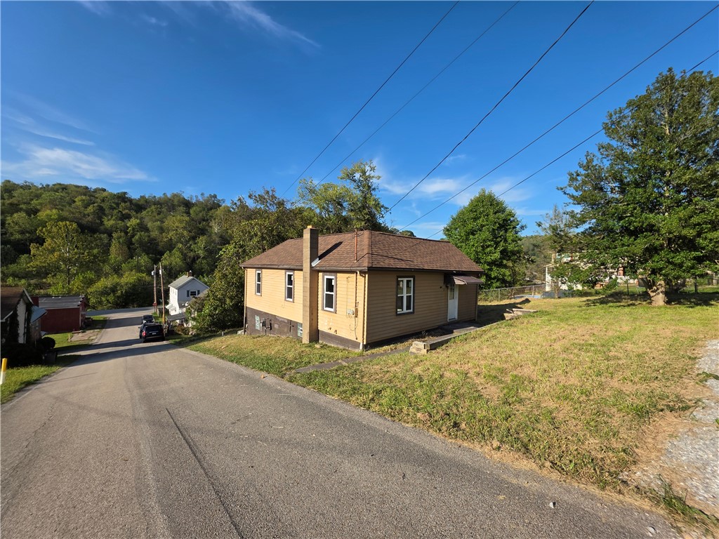 24 Rosewood Ave