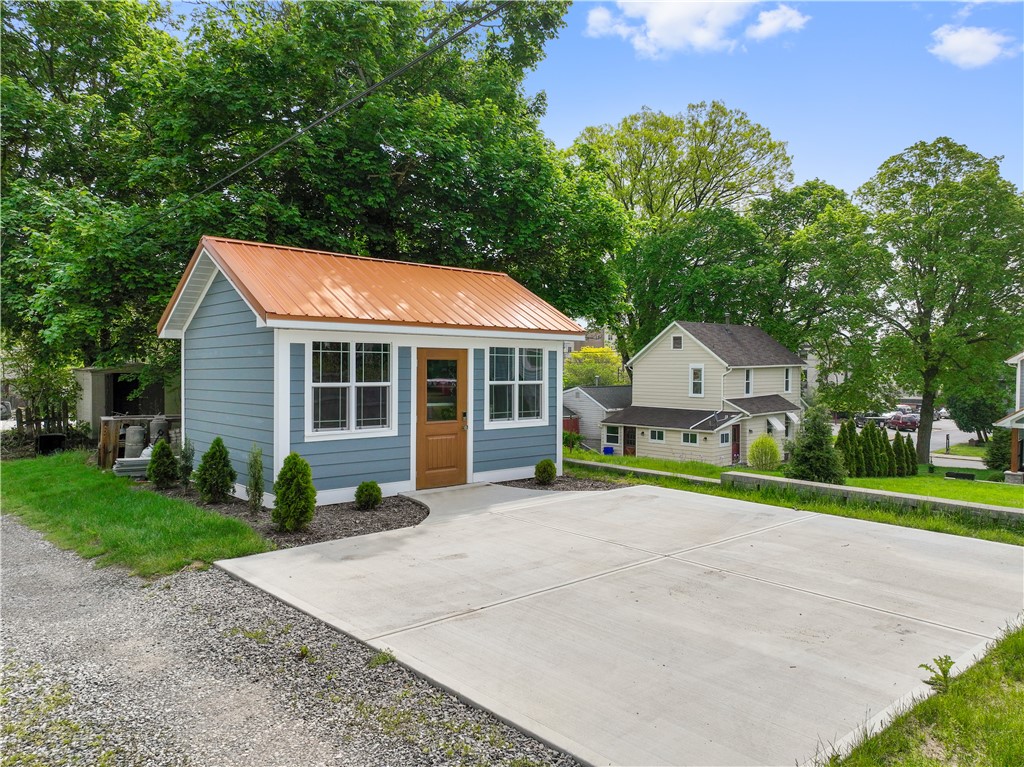 758 5th Street