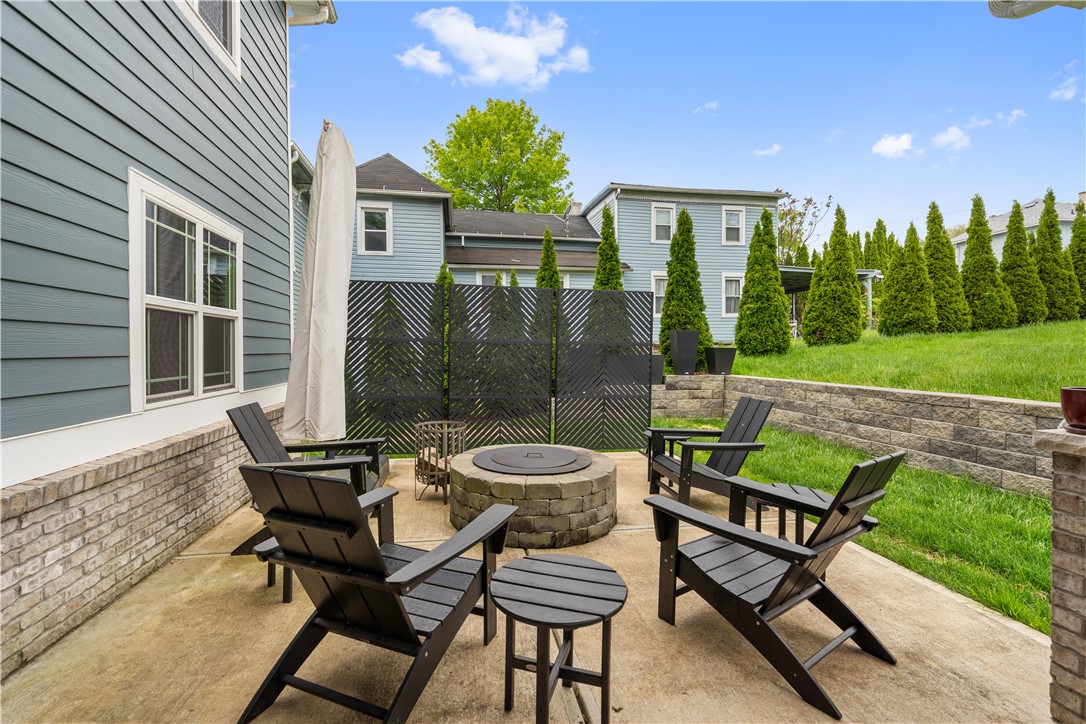 758 5th Street