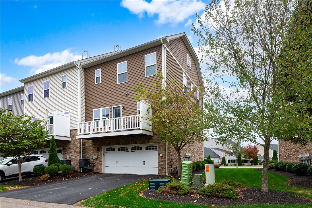 828 Theda Dori Street