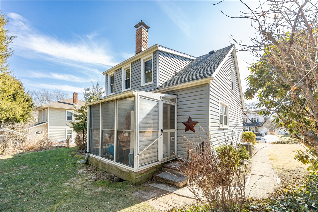511 E Garfield Ave