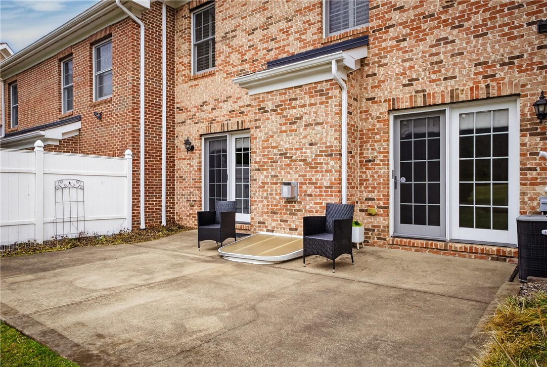 402 Georgetowne Ct