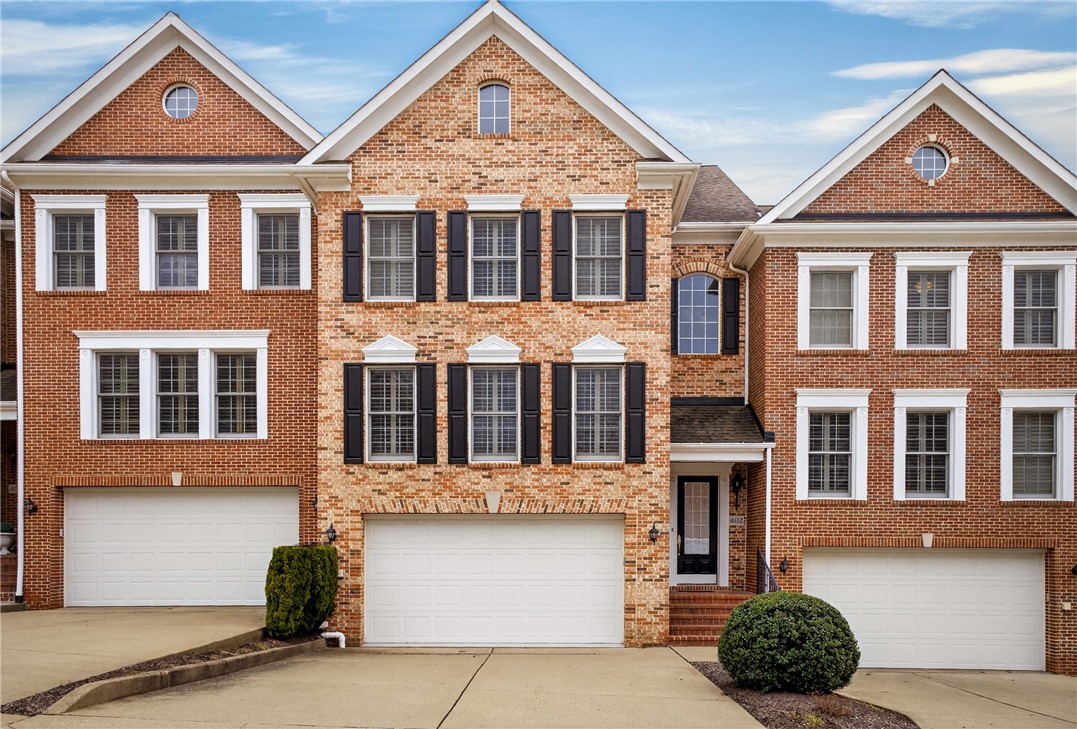402 Georgetowne Ct