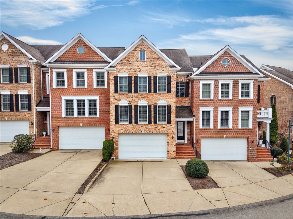 402 Georgetowne Ct