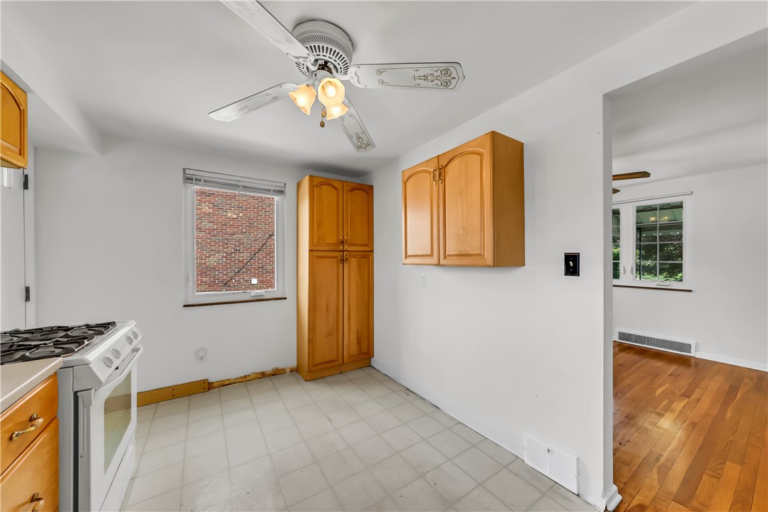 566 Dorchester Ave