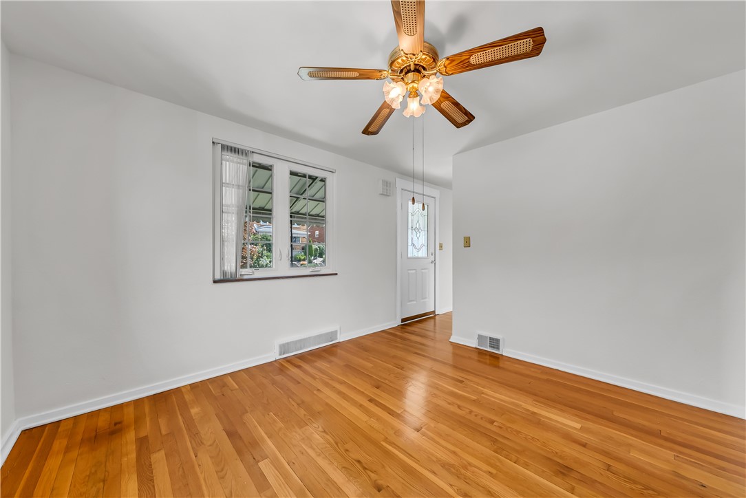 566 Dorchester Ave