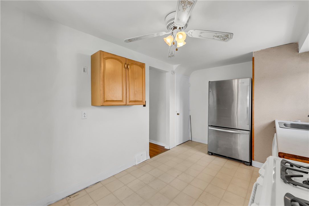 566 Dorchester Ave
