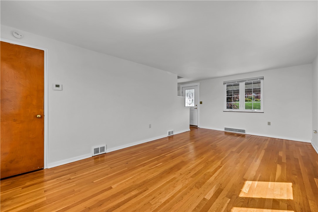 566 Dorchester Ave