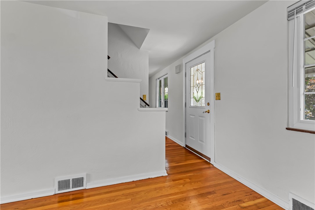 566 Dorchester Ave