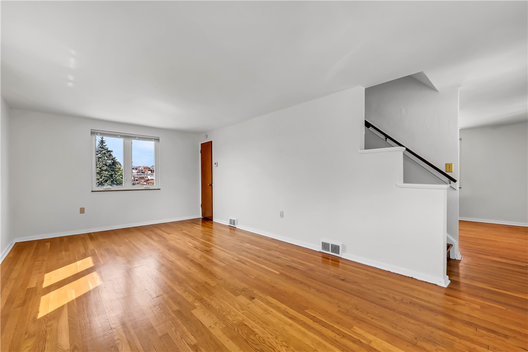 566 Dorchester Ave
