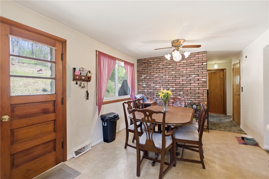 113 Center St