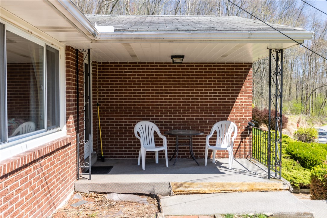 113 Center St