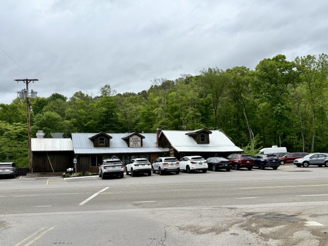 317 Arden Dr