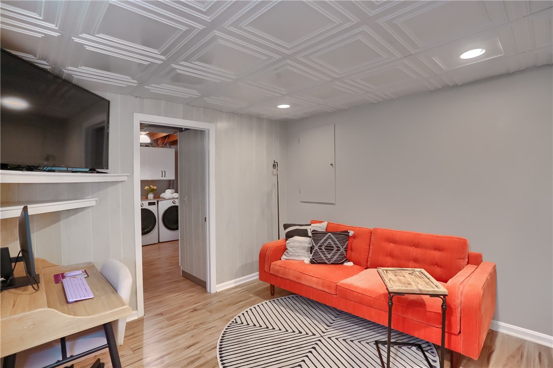 407 Poplar Court
