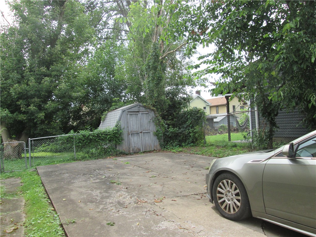 127 Maplewood Ave