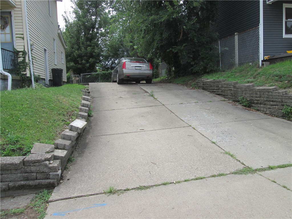 127 Maplewood Ave