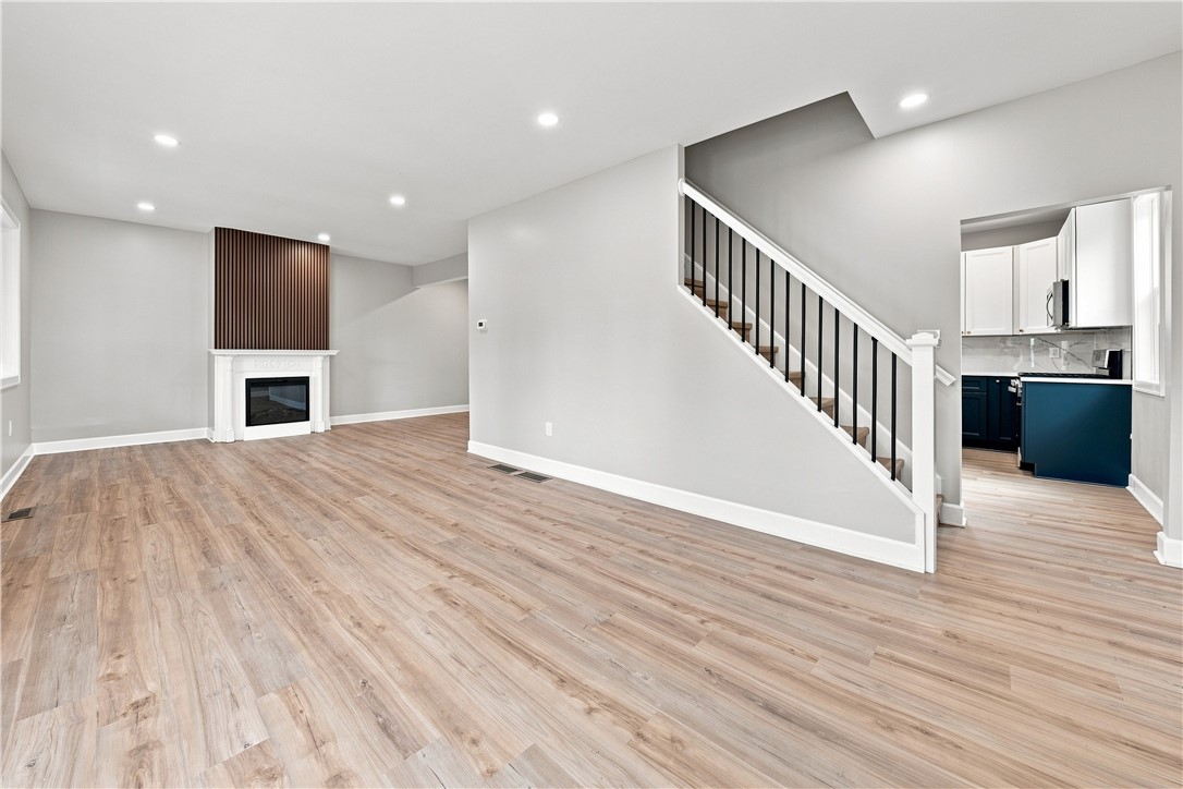 1076 Chapel Rd