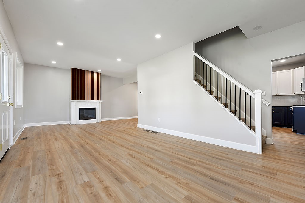 1076 Chapel Rd