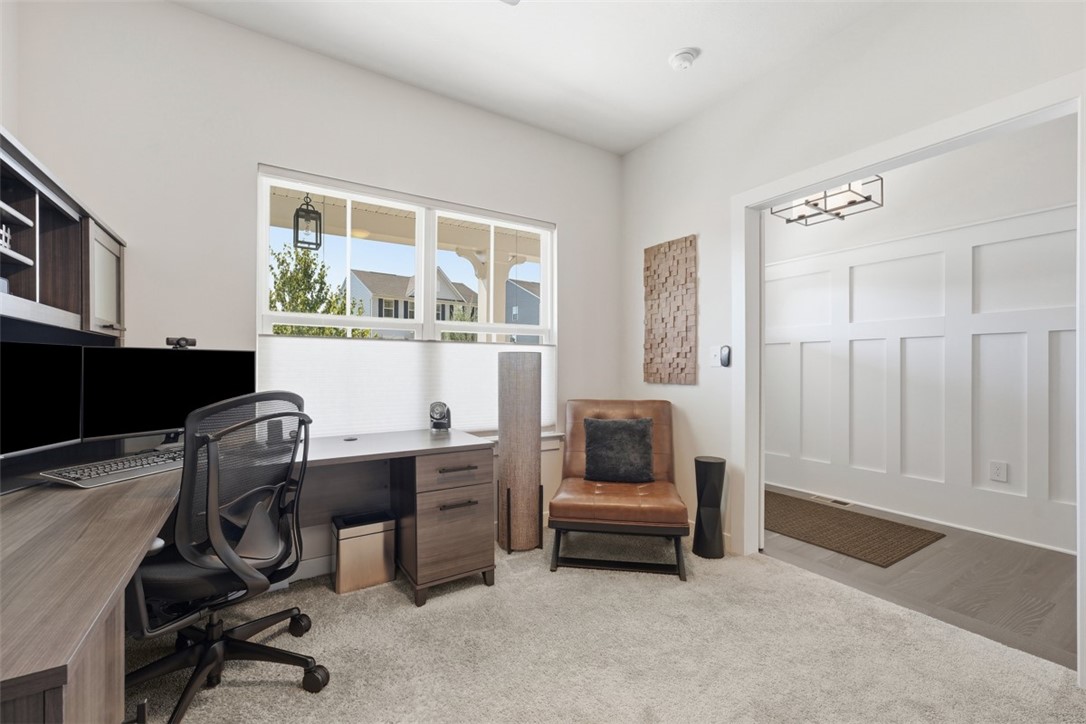 406 Sarjean Way