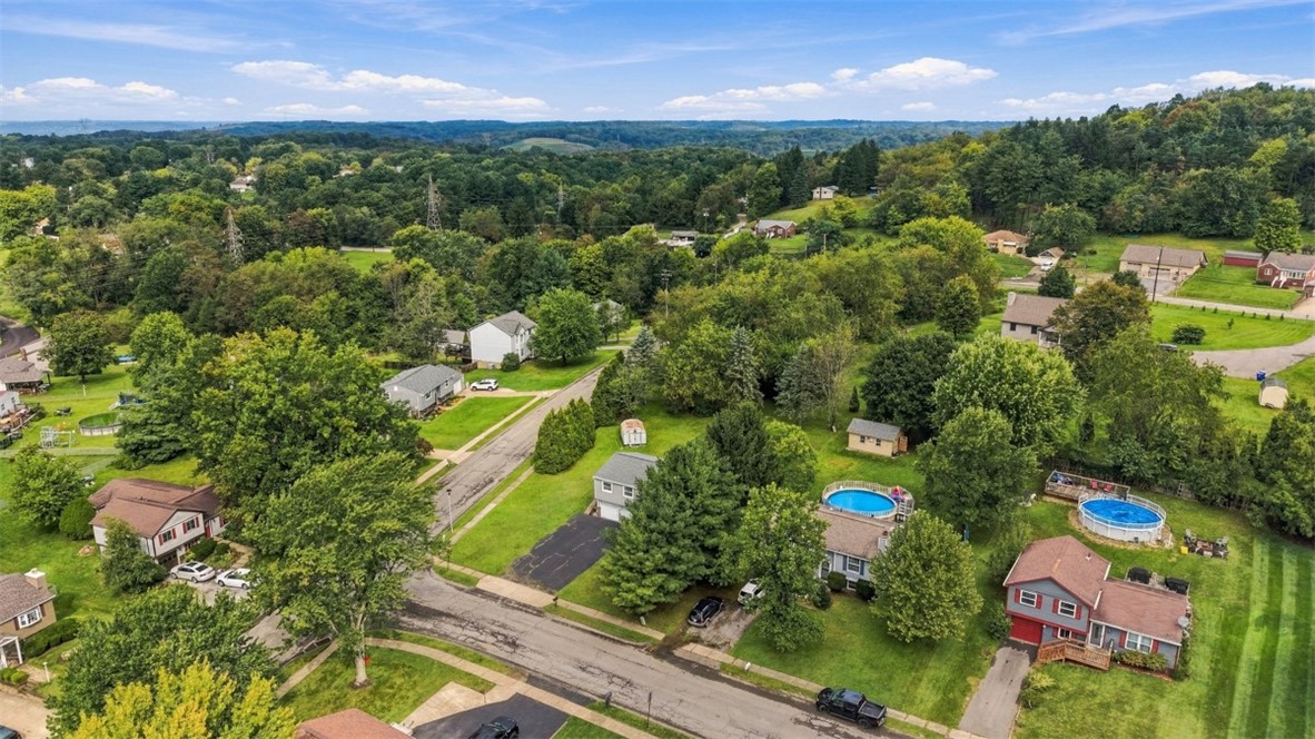 98 Sunridge Dr