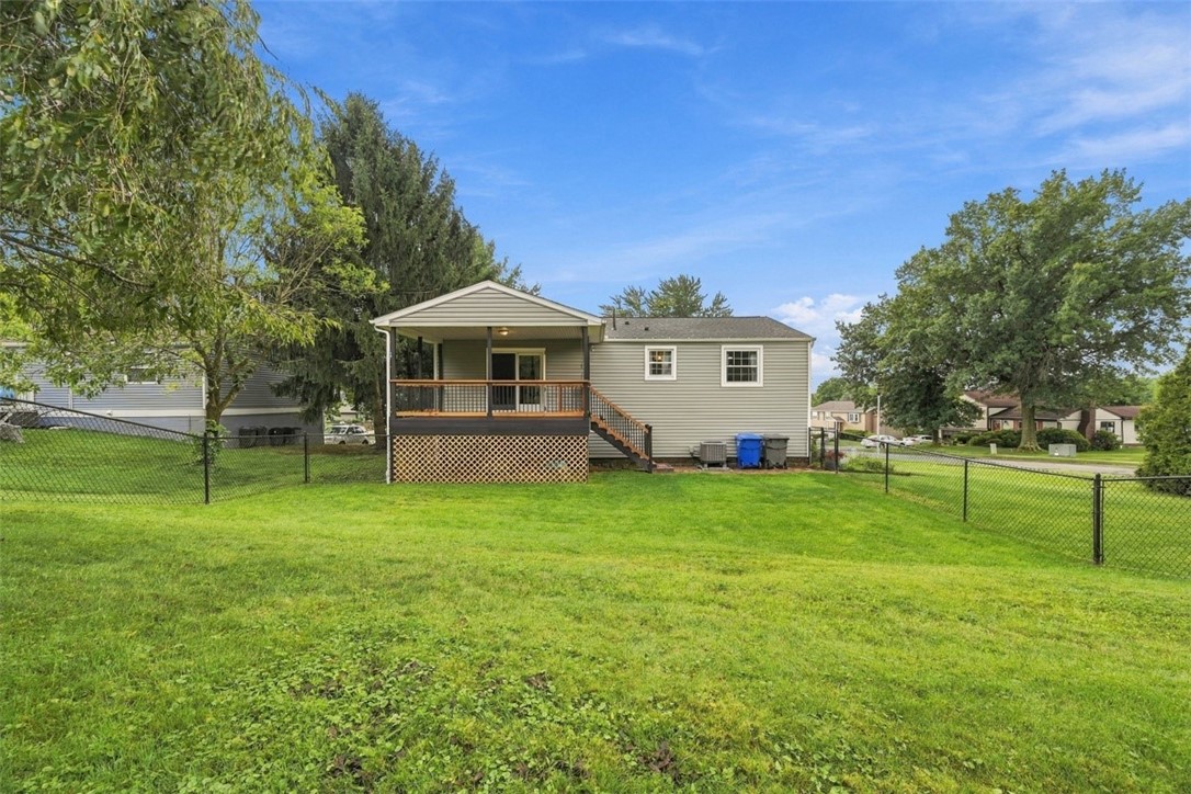 98 Sunridge Dr