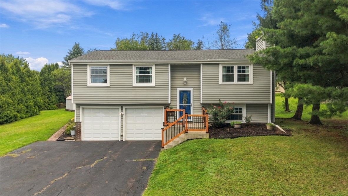 98 Sunridge Dr