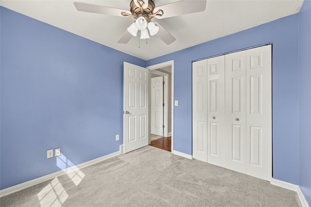 98 Sunridge Dr