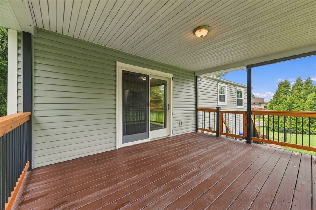 98 Sunridge Dr