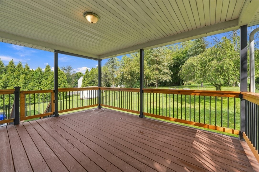 98 Sunridge Dr