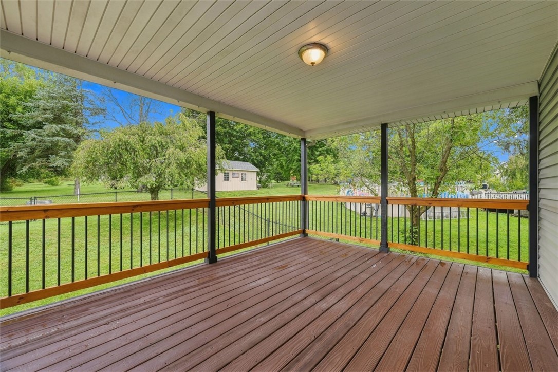 98 Sunridge Dr