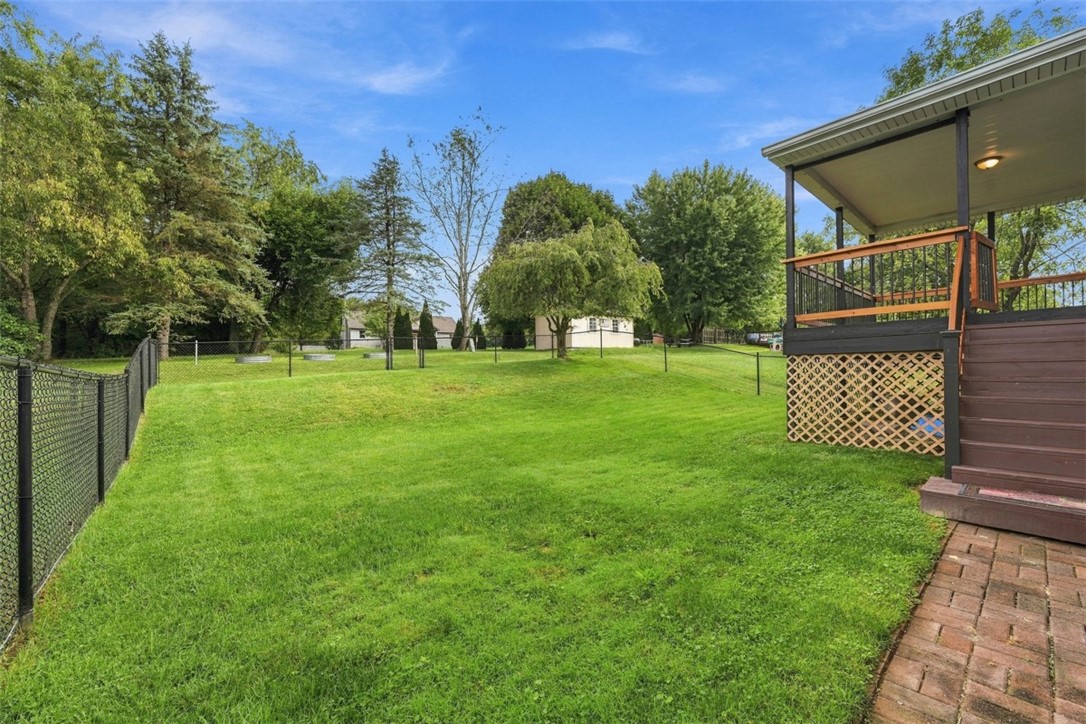 98 Sunridge Dr