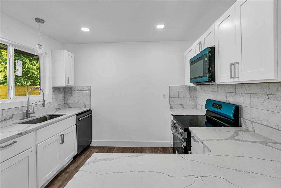 121 Franklin Avenue