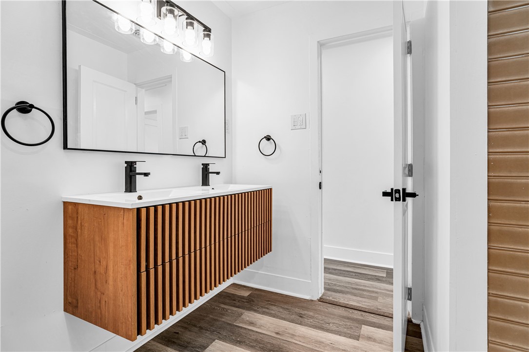 121 Franklin Avenue