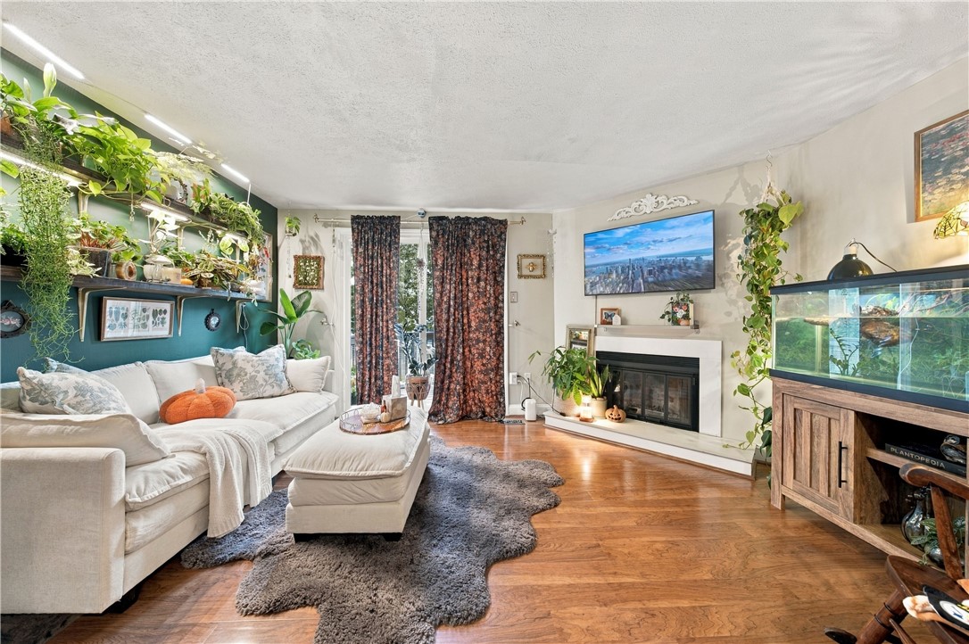 817 Elm Ct