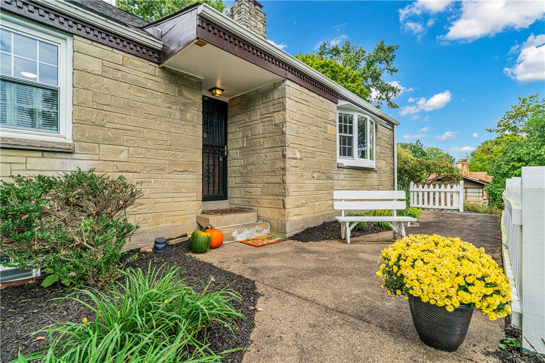 318 Center Church Road