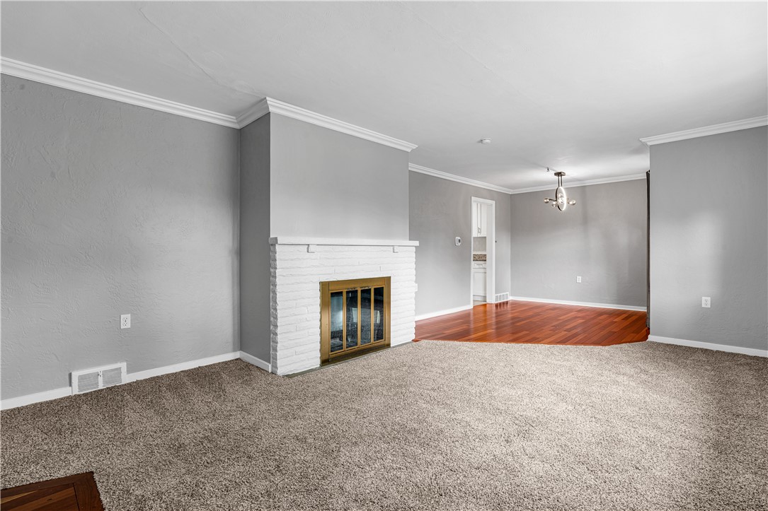 318 Center Church Road