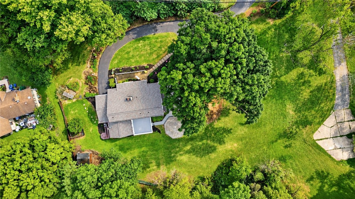 318 Center Church Road