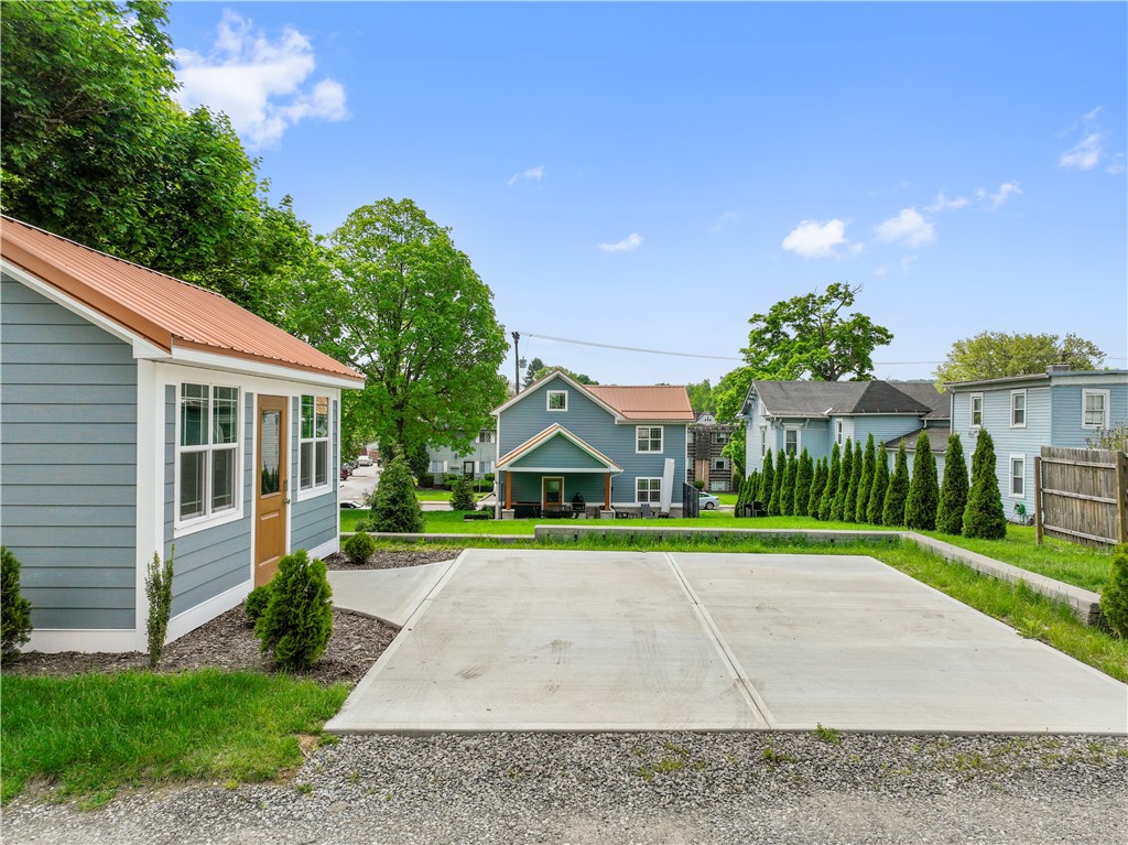 758 5th Street