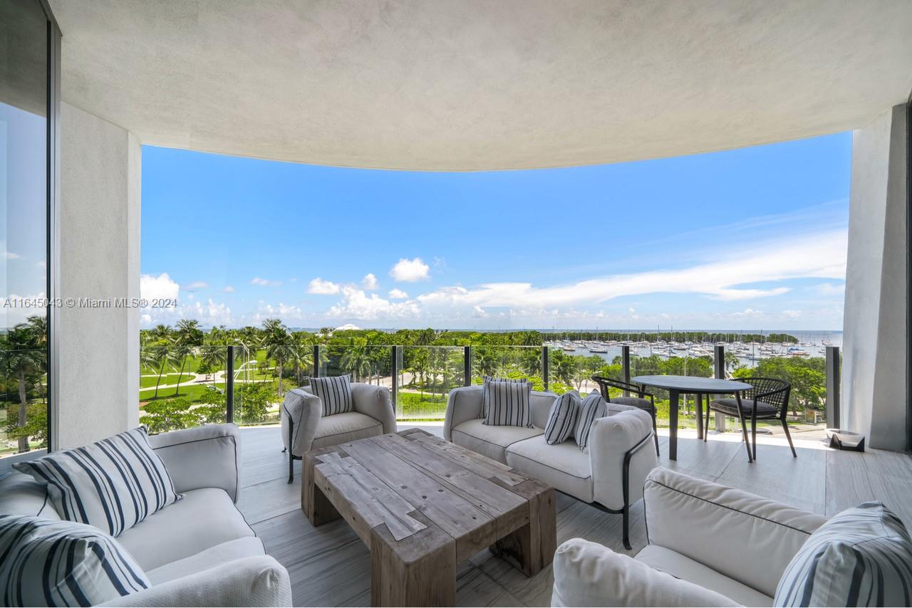 2811 S Bayshore Dr # 5A