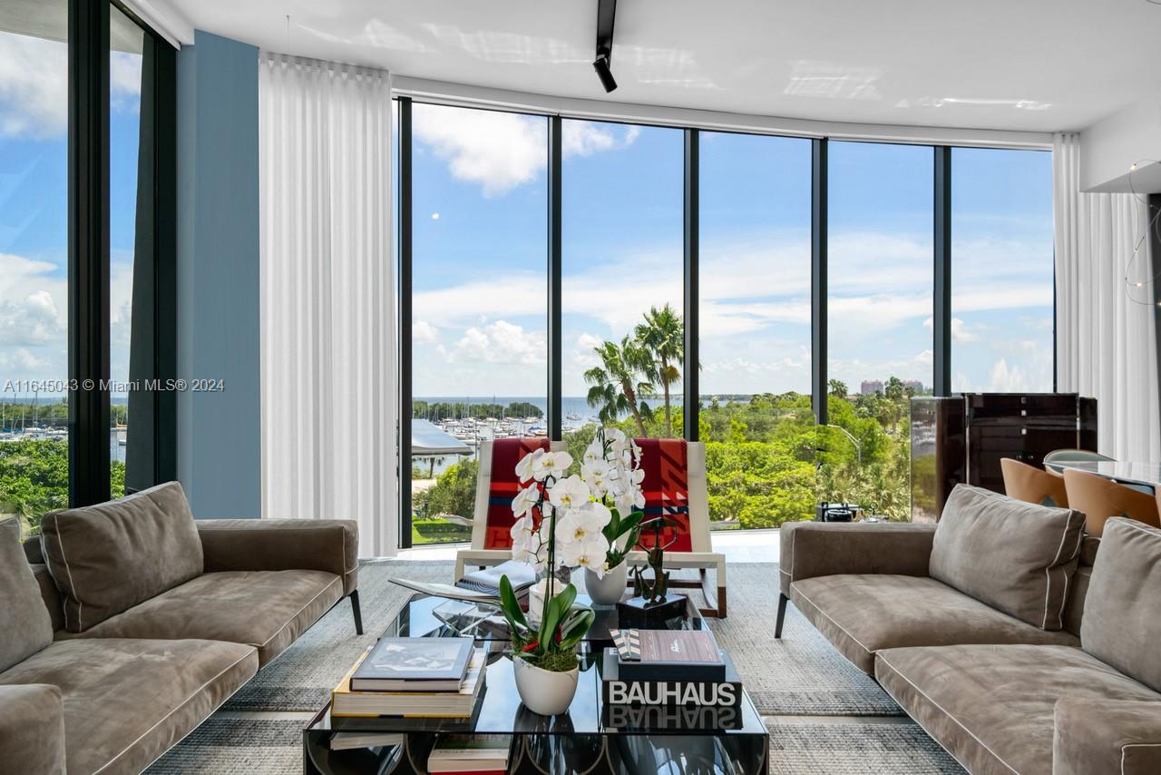 2811 S Bayshore Dr # 5A