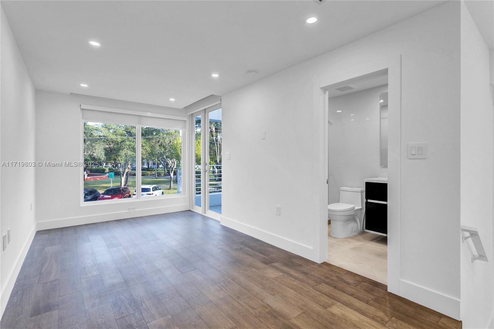 454 Fernwood Rd