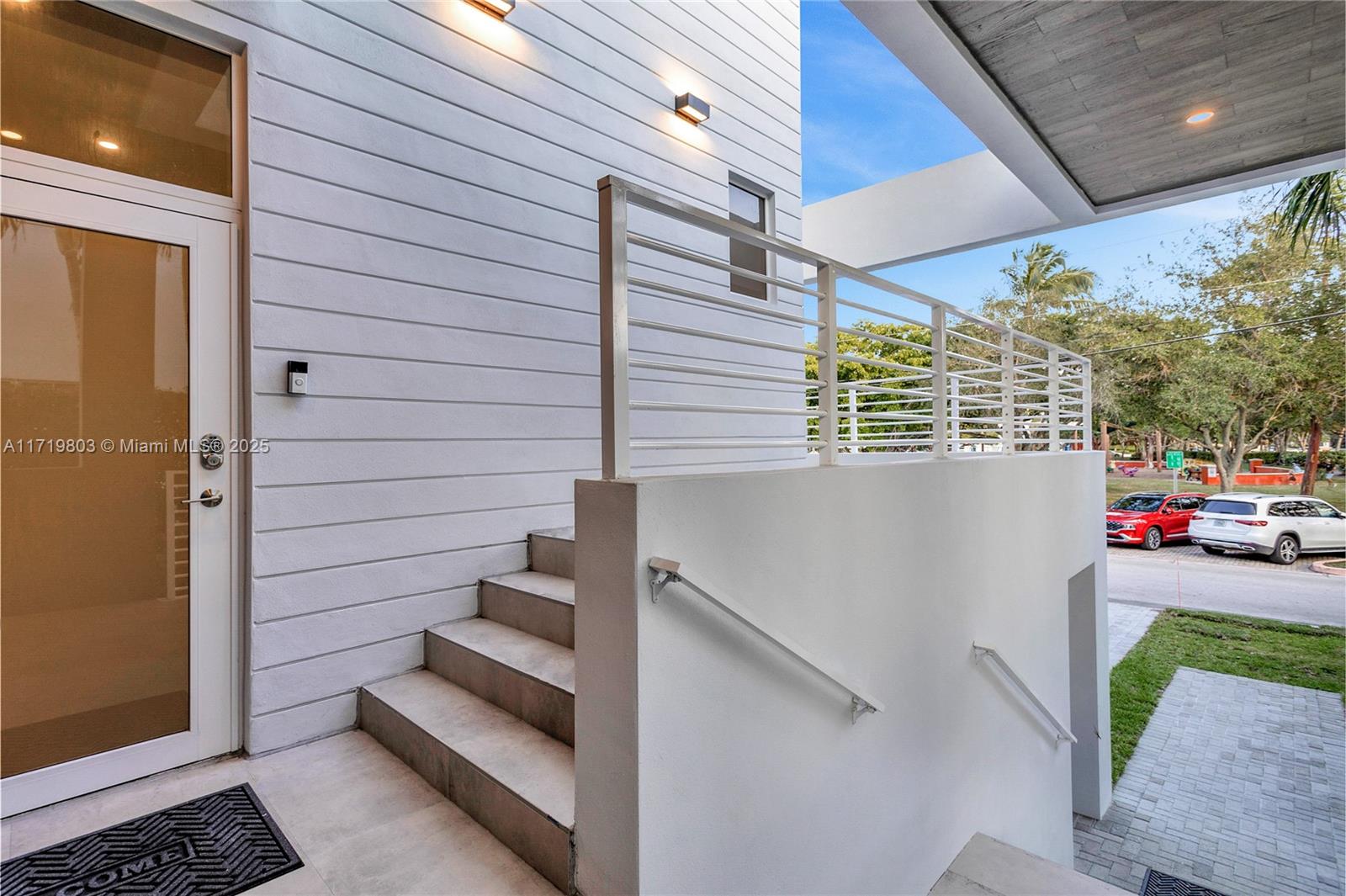 454 Fernwood Rd